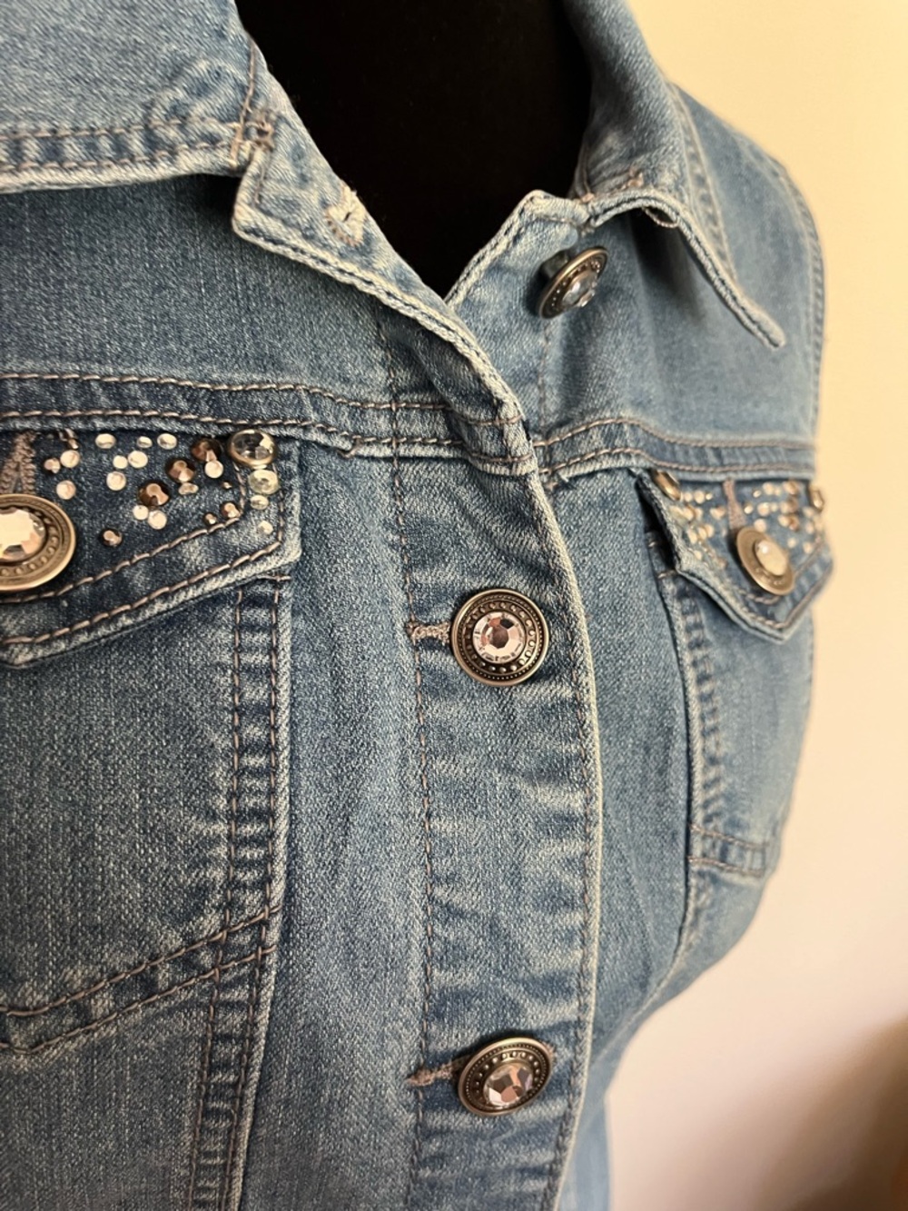 Baccini Light Blue Denim Top‎ - Picture 3 of 6